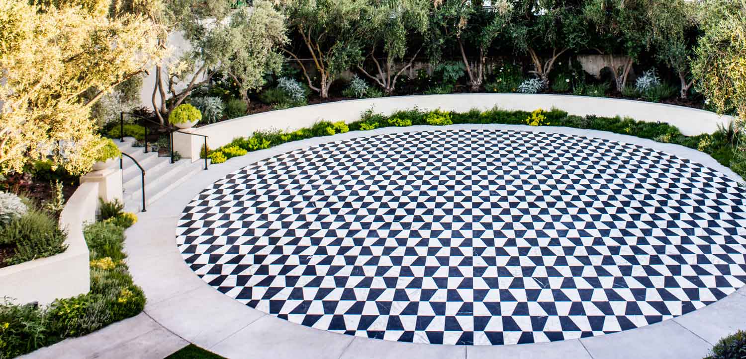 The patio at Catelli's