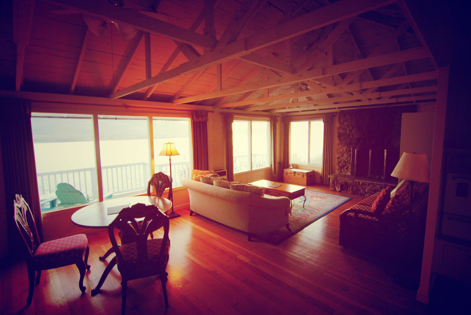 Living room, Rosewood Suite, Jenner Inn