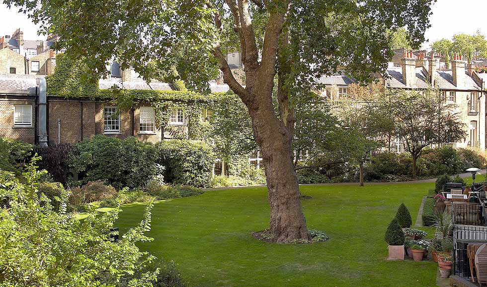 Egerton House Garden