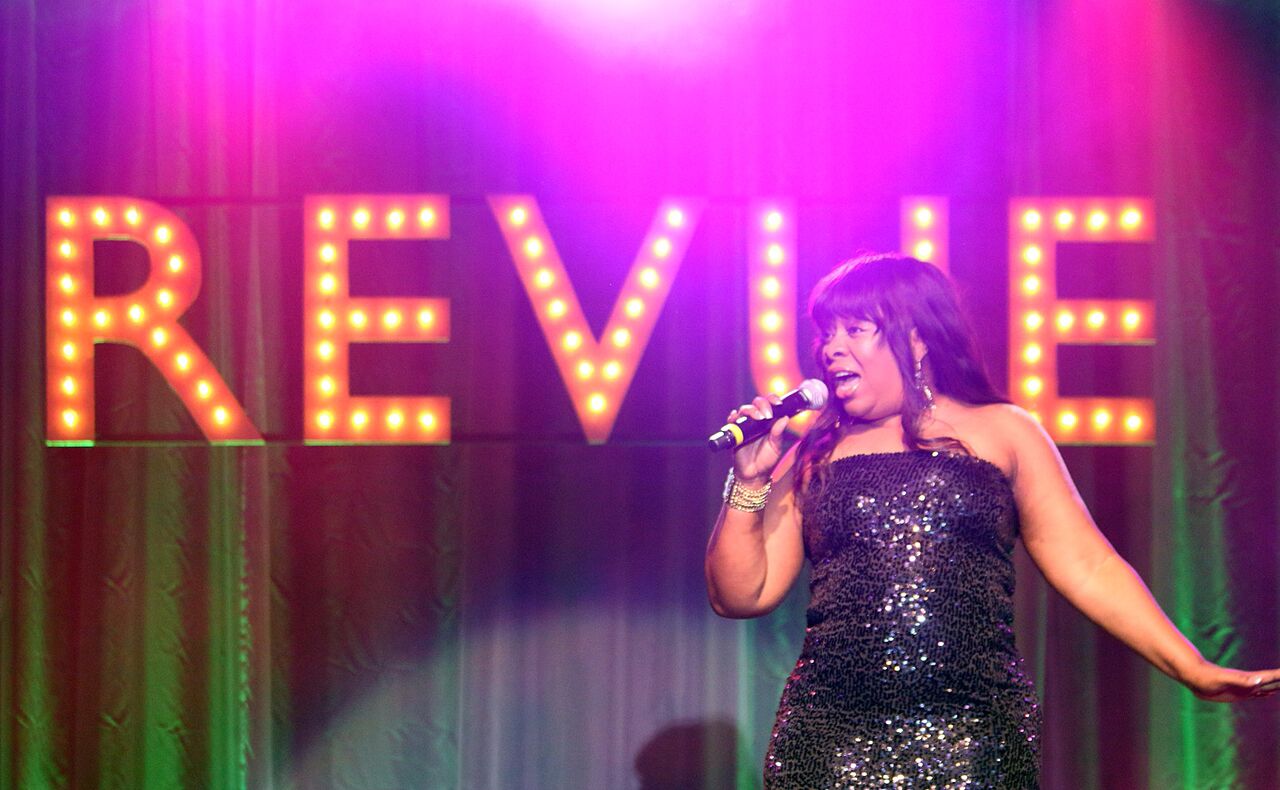 X-Factor Finalist Elaine Gibbs performs Whitney