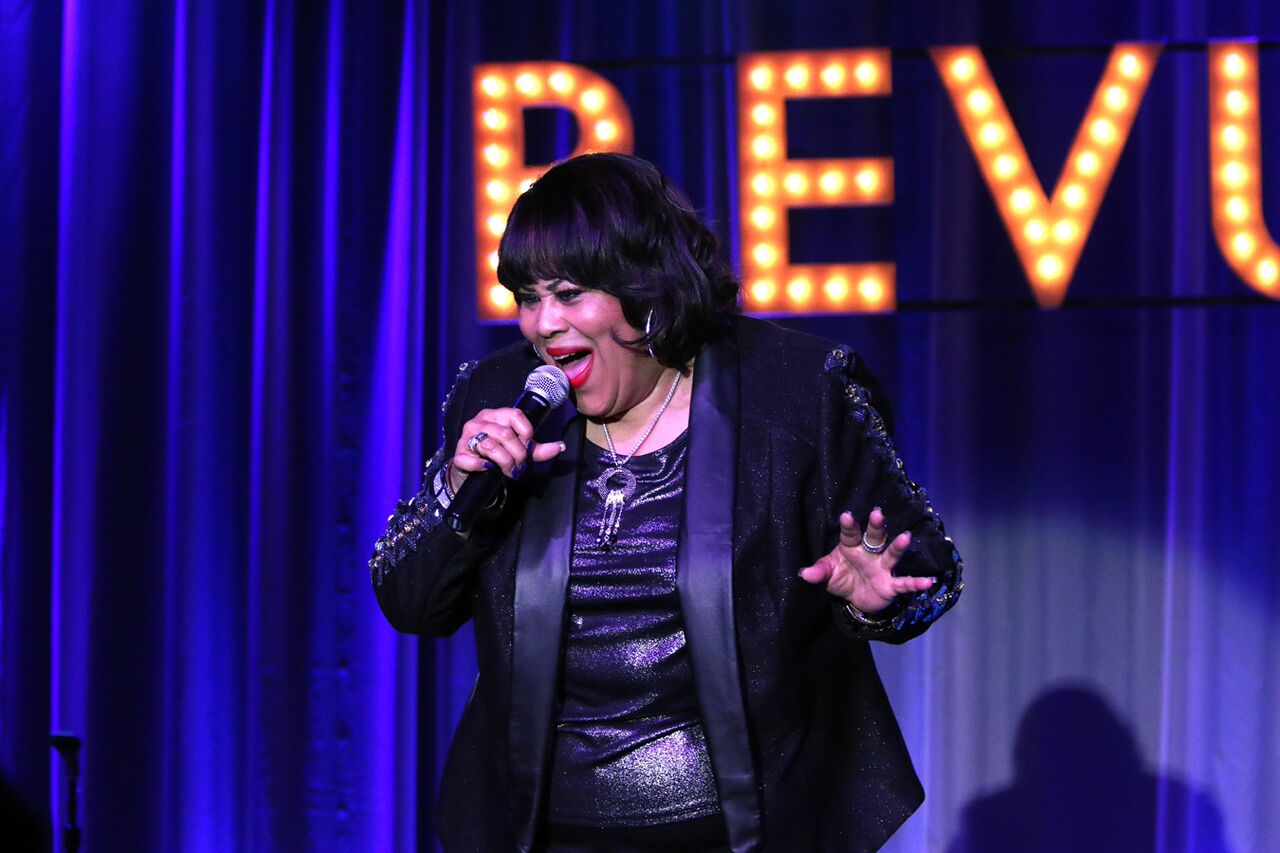 Everybody dance now!