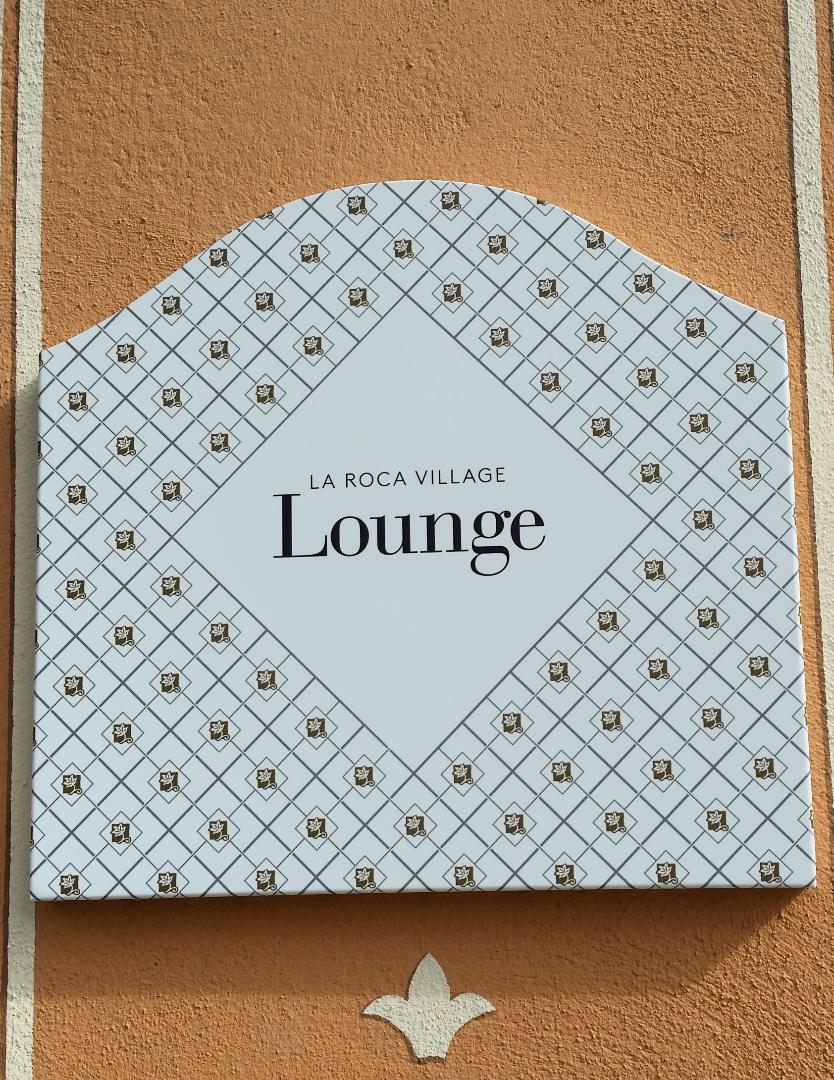 VIP-Lounge-La-Roca-Village