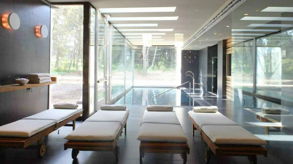 Inside Hostal Spa Empuries